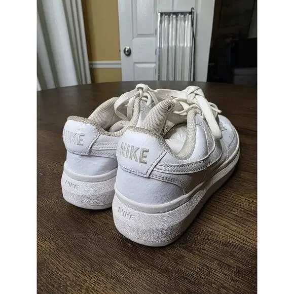 Nike Air Force One AF1 Low Triple White Sneaker Women’s 314192-117 Size 8 - Picture 8 of 16